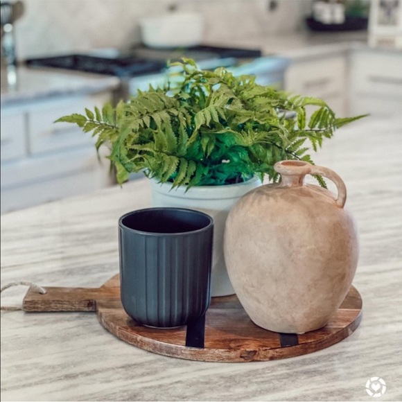 BLOGGER FAVORITE! STUDIO MCGEE WEATHERED JUG 8”x7” - Picture 9 of 11